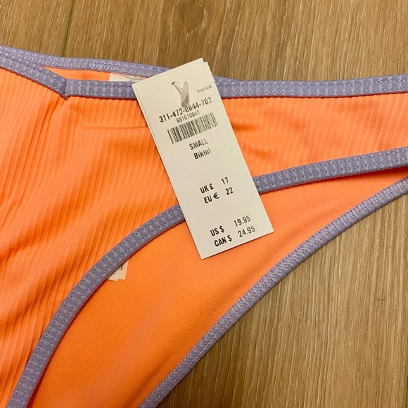 Hollister Bikini - Picture 4 of 5